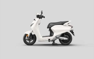 Surpresa no horizonte: boom no aluguel de motos elétricas em 2025 ameaça dominância das grandes empresas japonesas