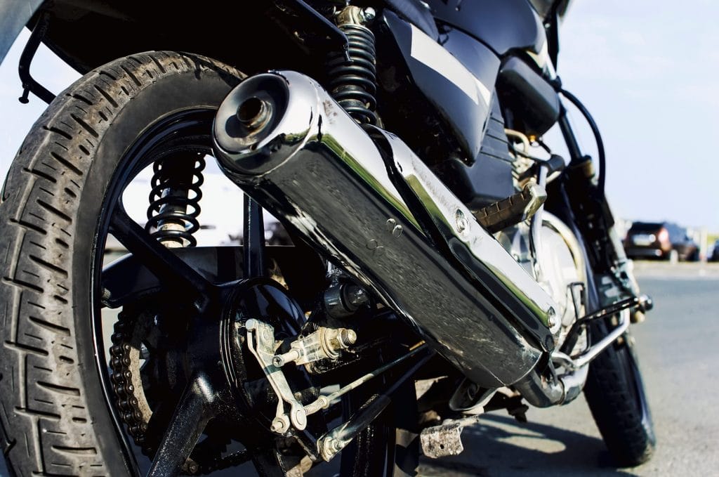 Basta de barulho! Brasil quer punir pessoas que circulam com veículos barulhentos.