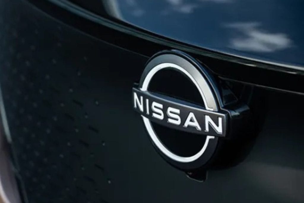 Nissan enfrenta tumulto no Brasil: clientes aguardam meses por peças devido a falha no sistema