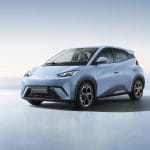 BYD reduz preço do Dolphin Mini e supera Polo em nova disputa de mercado