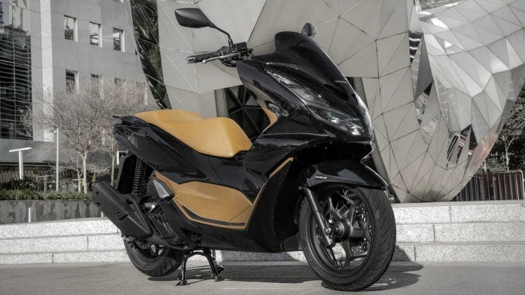 Por que a Honda PCX conquista os corações dos brasileiros? Os segredos da scooter favorita do país