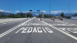 Motoristas celebram a suspensão das multas do pedágio Free Flow; confira o prazo!