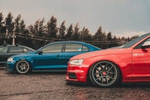 Cinco acessórios que podem reduzir o valor do seu carro, mas continuam a ser populares entre os proprietários
