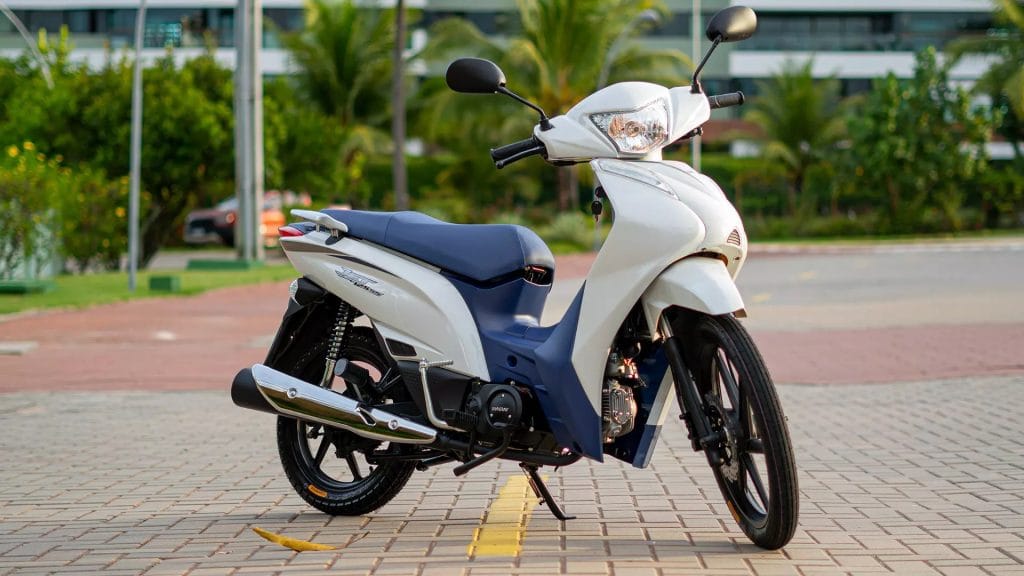 Moto nova por menos de R$ 11.000 se torna o desejo de quem busca economia e deixa os ônibus para trás