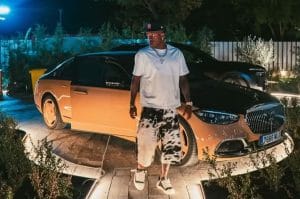 Luxo sobre rodas: conheça 6 automóveis impressionantes dos craques da Seleção Brasileira, incluindo o icônico carro do Batman
