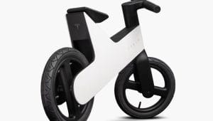Tesla apresenta bicicleta infantil de R$ 1.153, que dispensa pedais