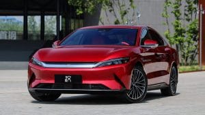 Carro elétrico da BYD promete recarga rápida em apenas 9 minutos para quem não pode esperar