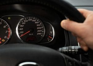 Cuidado com veículos de quilometragem suspeita: dicas para não cair em fraudes