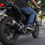 Escapamento adulterado? Motos barulhentas podem render multa de R$ 500 com nova regra